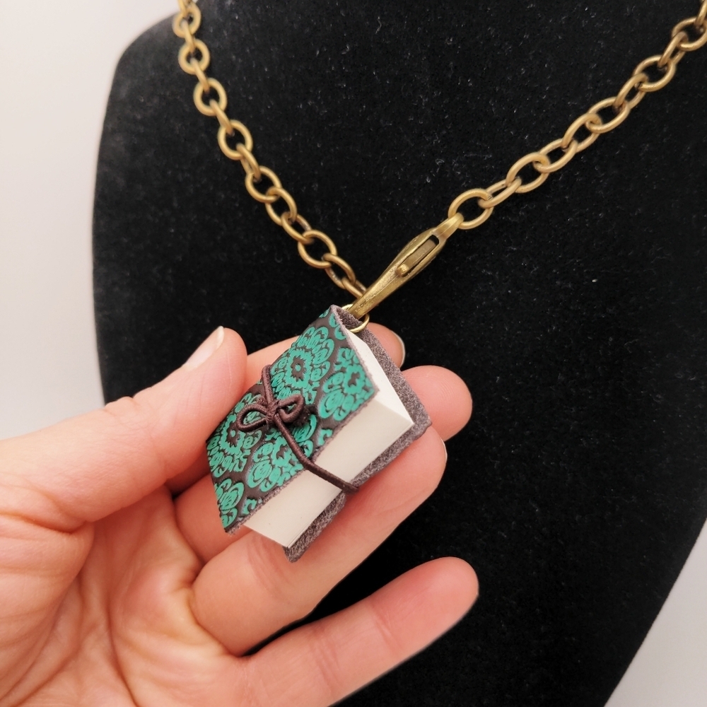 381MIDALANE Unique Leather Mini Book Necklace - Picture 5 of 16